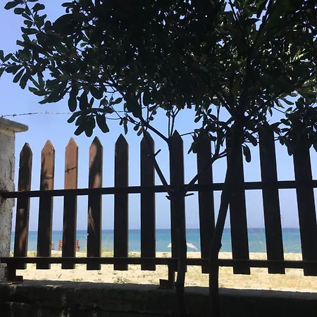 度假居 ανατολή *